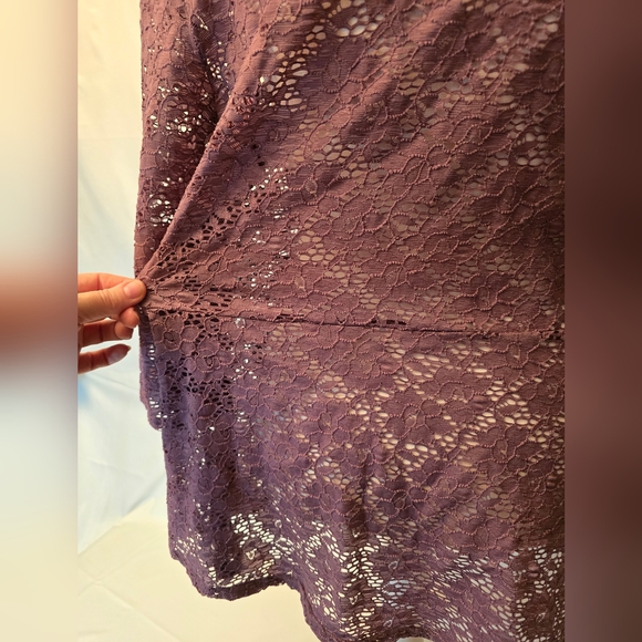 Lavendar Decree top, Size XL - Picture 4 of 9